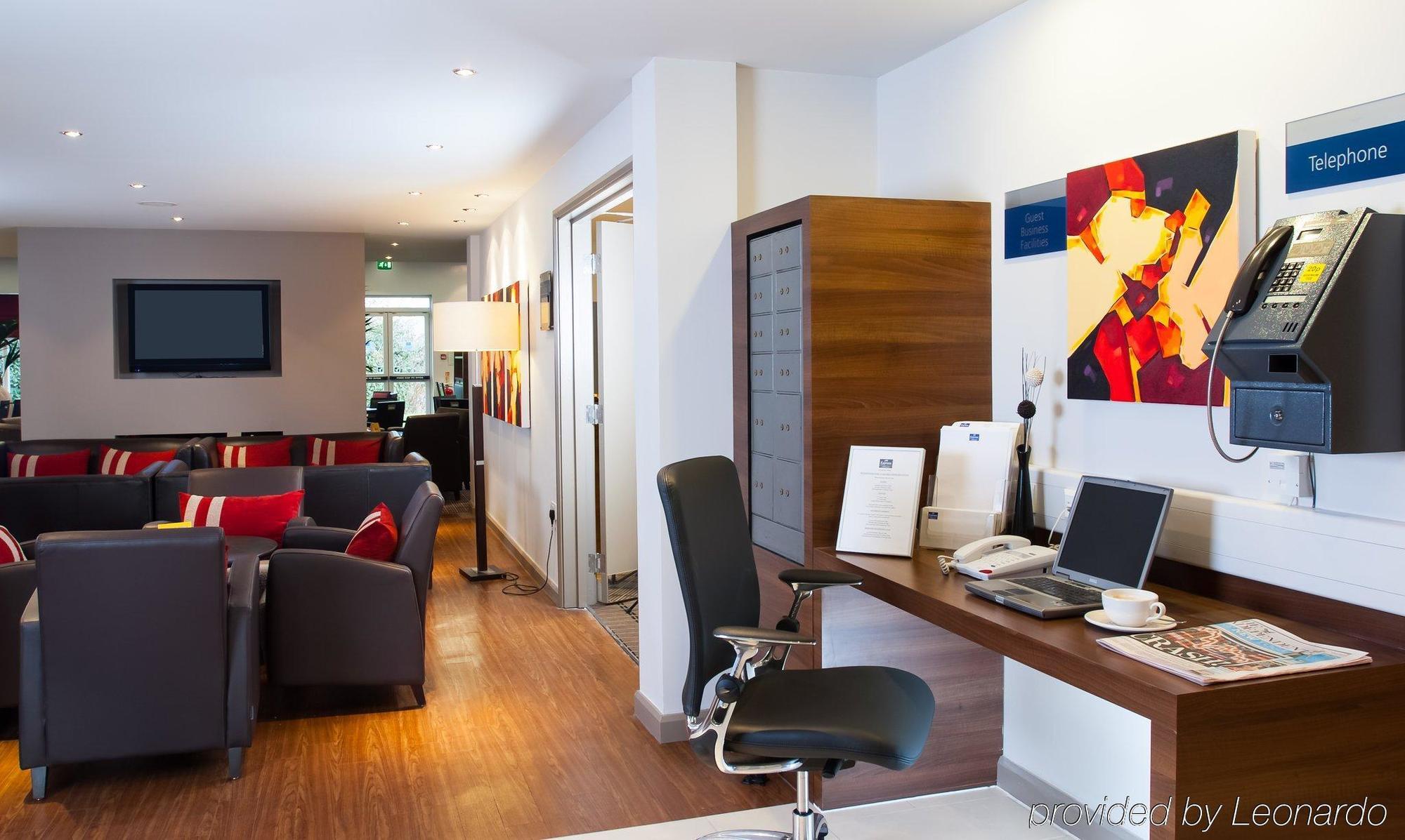 Holiday Inn Express Stoke-On-Trent By Ihg Eksteriør bilde
