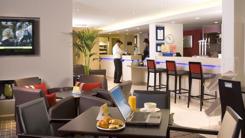 Holiday Inn Express Stoke-On-Trent By Ihg Eksteriør bilde