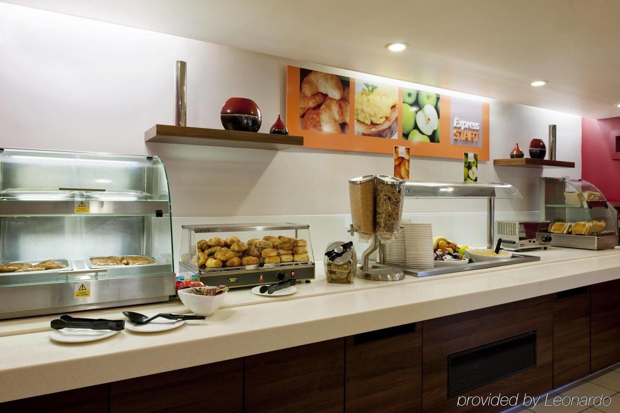 Holiday Inn Express Stoke-On-Trent By Ihg Restaurant bilde