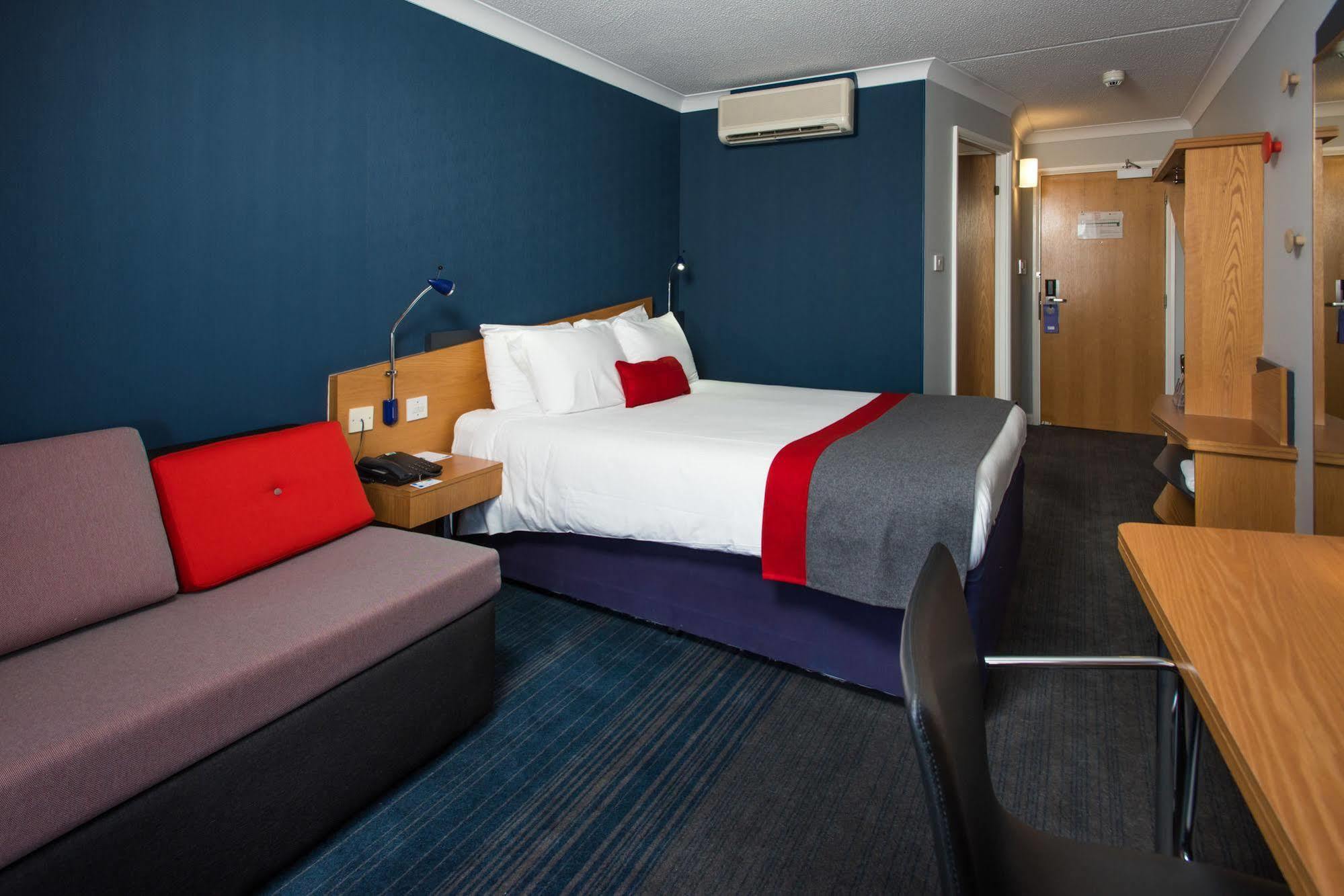 Holiday Inn Express Stoke-On-Trent By Ihg Eksteriør bilde